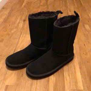 American Eagle boots. Like new!